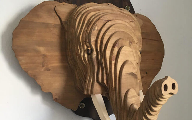 Cabeza elefante de madera en 3D a láminas